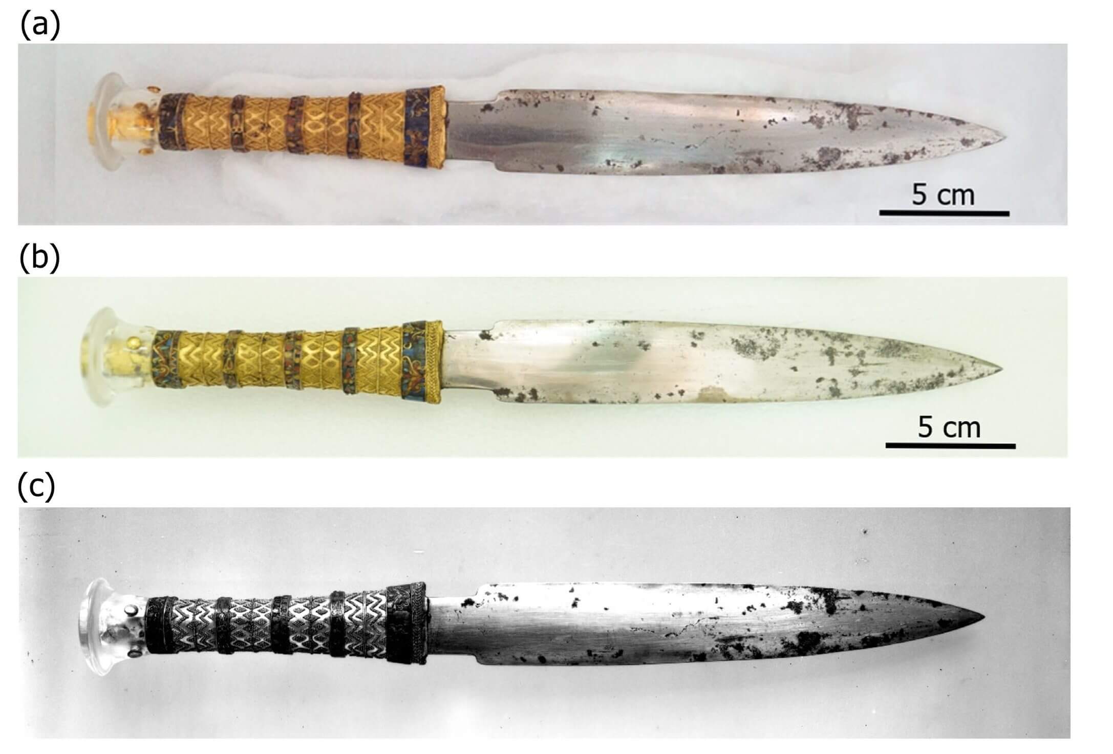 ツタンカーメンの棺から発見された鉄製の短剣