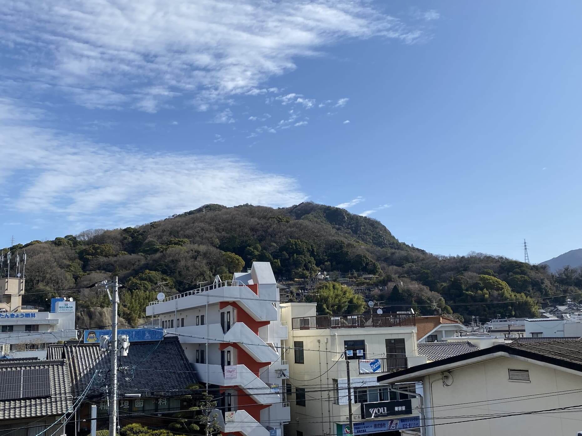 海田市駅から見た日浦山