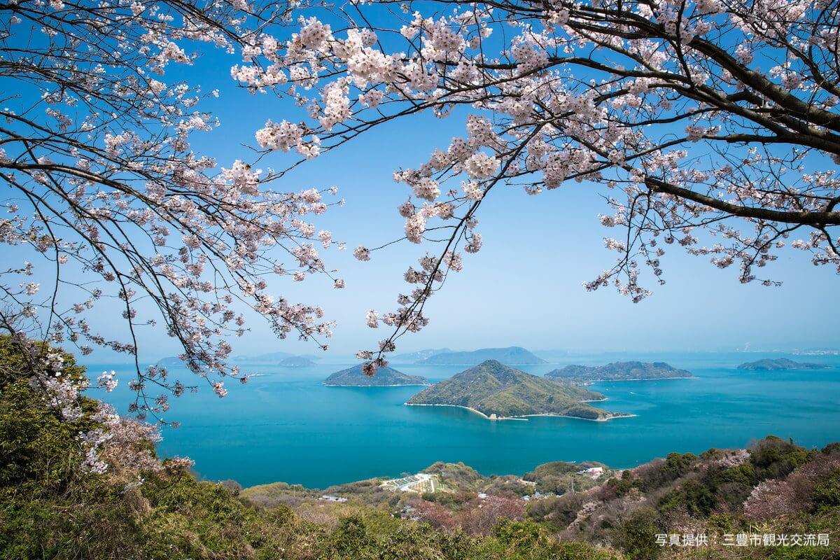 瀬戸内海を旅する その4 蒲刈の瀬戸(猫瀬戸): 下蒲刈三之瀬 観光 – ULLUX
