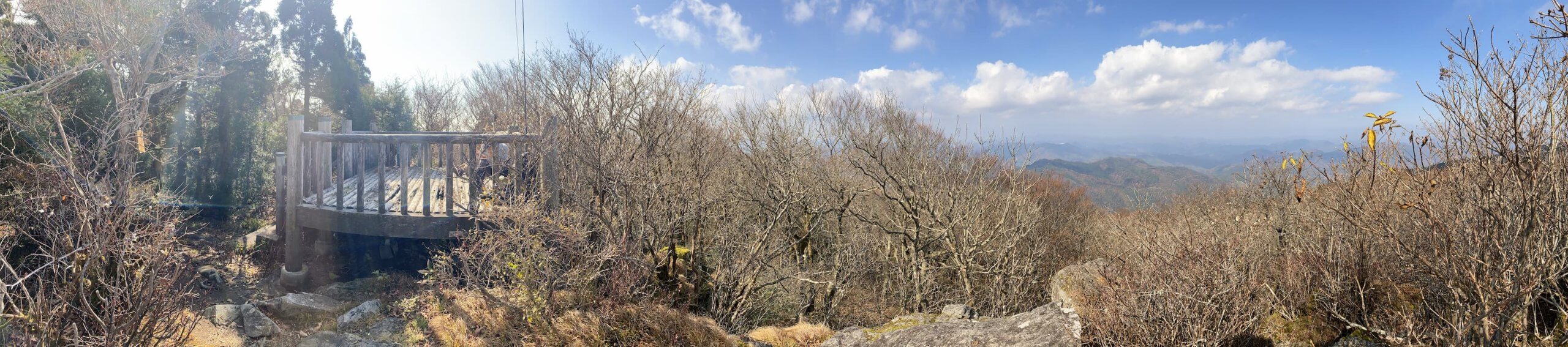 天狗石山山頂のパノラマ写真