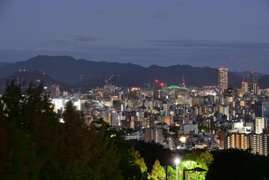  広島でおすすめの夜景スポット19選！デートやドライブにピッタリの穴場までご紹介 Bildidee 