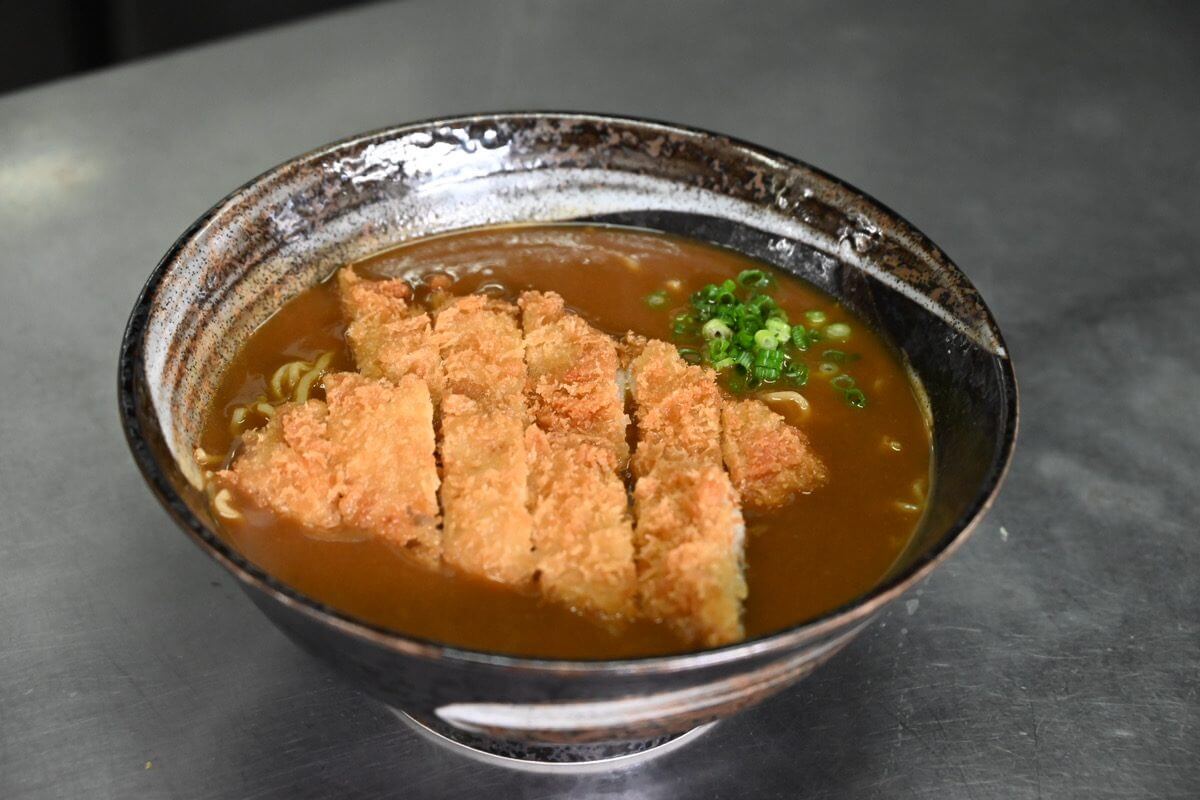 カツカレーらーめん　1,050円