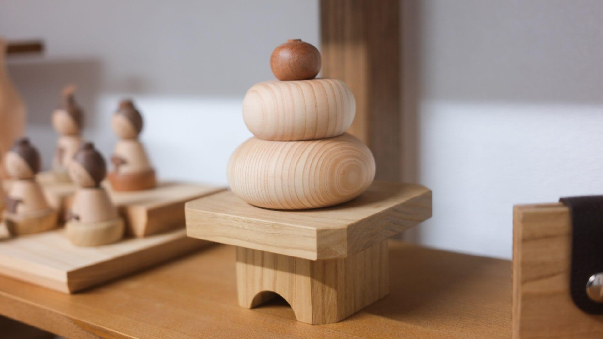 Sunny.Labo 「心がやすらぐ、木の鏡餅」